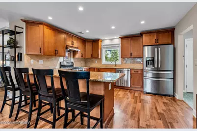 477 N Fox Avenue, Belford, NJ 07718 - Photo 11