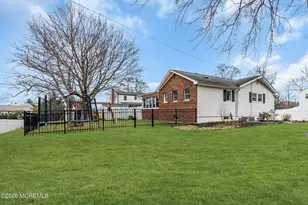 477 N Fox Ave, Belford, NJ 07718 - Photo 5