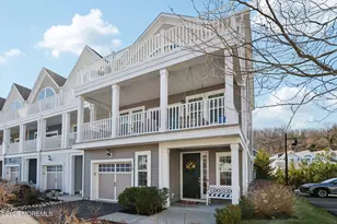 13 Halfmoon Ct, Highlands, NJ 07732 - Photo 3