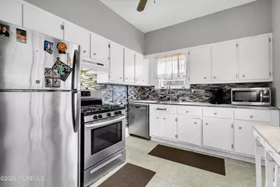 657 Campbell Avenue, Port Monmouth, NJ 07758 - Photo 15