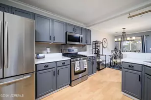 15 Bayview Ct, Long Branch, NJ 07740 - Photo 9