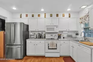 32C Yorkshire Ct, Manchester Township, NJ 08759 - Photo 9