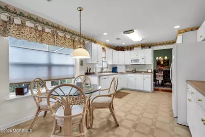 30 Strawberry Lane, Lakewood, NJ 08701 - Photo 13