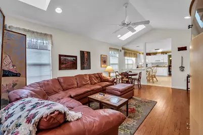 30 Strawberry Lane, Lakewood, NJ 08701 - Photo 9