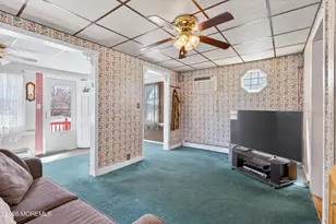 87 W Concourse, Aberdeen Township, NJ 07735 - Photo 5