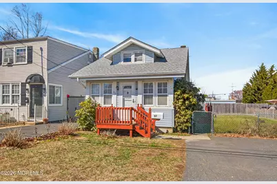 87 W Concourse, Aberdeen Township, NJ 07735 - Photo 1