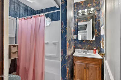 87 W Concourse, Aberdeen Township, NJ 07735 - Photo 9