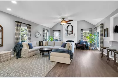 6 Pheasant Road, Colts Neck Township, NJ 07722 - Photo 17