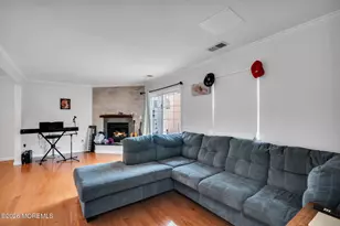 57 Phoenix Ct, Tinton Falls, NJ 07712 - Photo 7