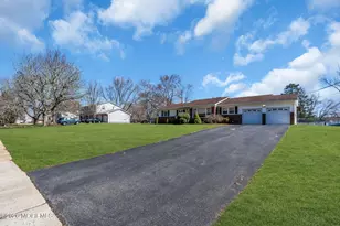 242 Bar Harbor Rd, Freehold, NJ 07728 - Photo 5