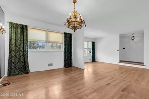 242 Bar Harbor Rd, Freehold, NJ 07728 - Photo 9