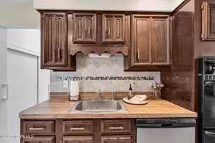 242 Bar Harbor Rd, Freehold, NJ 07728 - Photo 17