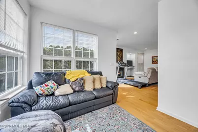 155 Point Of Woods Boulevard, Morganville, NJ 07751 - Photo 15