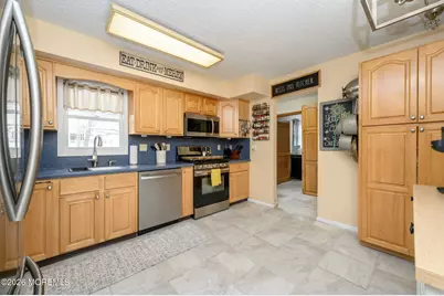 141 Grand Central Parkway, Berkeley, NJ 08721 - Photo 9