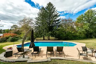 37 Clover Hill Rd, Colts Neck Township, NJ 07722 - Photo 3