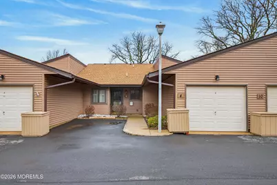 4 Friendship Court, Red Bank, NJ 07701 - Photo 3