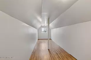 289 S Bridge Ave, Red Bank, NJ 07701 - Photo 31