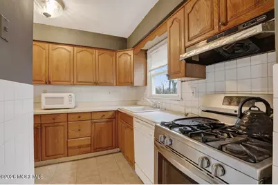 289 S Bridge Avenue, Red Bank, NJ 07701 - Photo 23