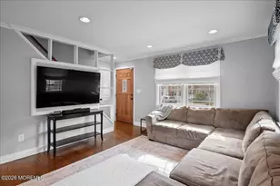 47 Mc Lean St, Red Bank, NJ 07701 - Photo 3