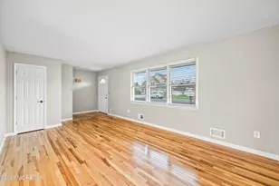 111 F St, Brick, NJ 08723 - Photo 7