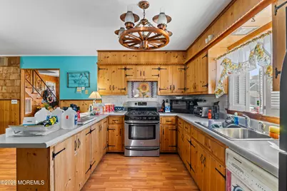 521 E Long Branch Avenue, Ocean Gate, NJ 08740 - Photo 13