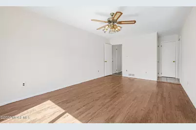 1 Sudbury Road, Morganville, NJ 07751 - Photo 19