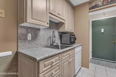 166 Cross Slope Court #F, Manalapan Township, NJ 07726 - Photo 17