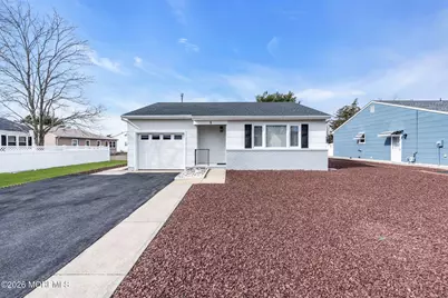 1 Hampshire Road, Toms River Township, NJ 08757 - Photo 5