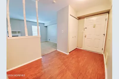 912 Wellington Place, Aberdeen Township, NJ 07747 - Photo 5