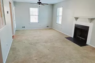 912 Wellington Pl, Aberdeen Township, NJ 07747 - Photo 9