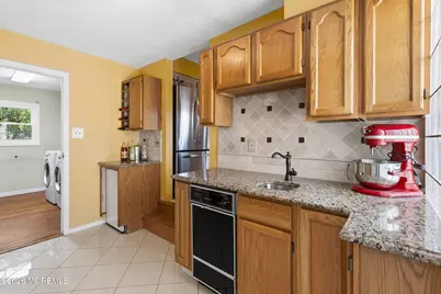 3 Manalapan Woods Drive, Manalapan Township, NJ 07726 - Photo 11