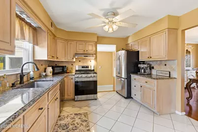 3 Manalapan Woods Drive, Manalapan Township, NJ 07726 - Photo 9