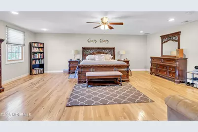 64 Hawthorne Avenue, Holmdel, NJ 07733 - Photo 15