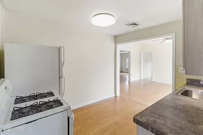 18 N Central Avenue, Toms River Township, NJ 08753 - Photo 13