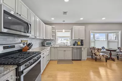 27 Mason Drive, Hazlet Township, NJ 07730 - Photo 9