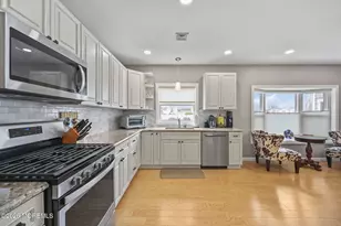 27 Mason Dr, Hazlet Township, NJ 07730 - Photo 9