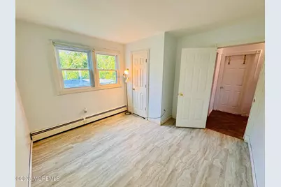 429 Lea Avenue, Laurence Harbor, NJ 08879 - Photo 11