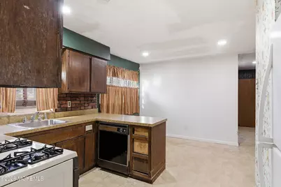 9 Lynn Drive, Toms River Township, NJ 08753 - Photo 15