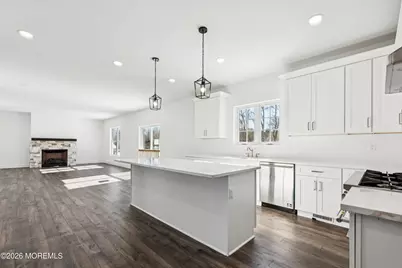 140 Locust Avenue, Howell Township, NJ 07731 - Photo 5