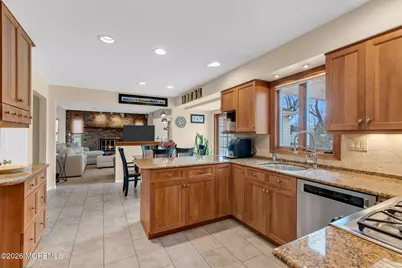 5 Winthrop Drive, Holmdel, NJ 07733 - Photo 9