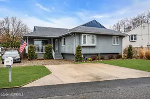 658 Driftwood Pl, Toms River Township, NJ 08753 - Photo 5