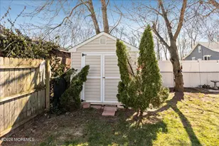 208 4th St, Hazlet Township, NJ 07734 - Photo 23