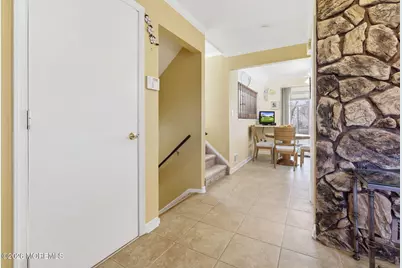 29 Alexandria Drive, Manalapan Township, NJ 07726 - Photo 5