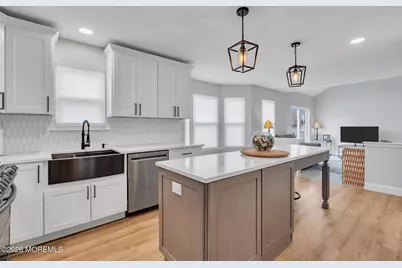 1033 Cutlass Avenue, Manahawkin, NJ 08050 - Photo 9