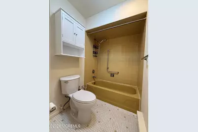 115 Amberly Drive #G, Manalapan Township, NJ 07726 - Photo 11