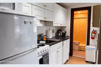 19 Leroy Place #1E, Red Bank, NJ 07701 - Photo 17