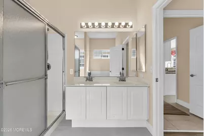 8 Bellflower Drive, Lakewood, NJ 08701 - Photo 15