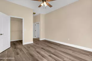 8 Bellflower Dr, Lakewood, NJ 08701 - Photo 13