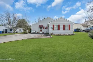 46 Pilgrim Ave, Tinton Falls, NJ 07753 - Photo 5