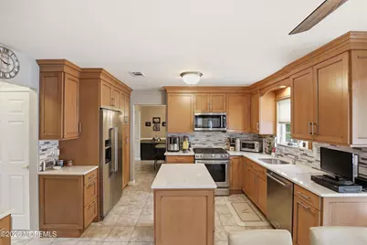 16 Diamond Lane, Howell Township, NJ 07731 - Photo 17